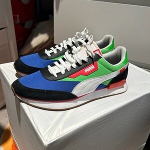 Puma Men's Blue and Green Sneakers